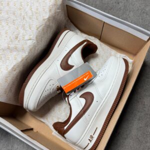 Tênis Air Force Luxo — Elegância Sofisticada no Branco Cacau